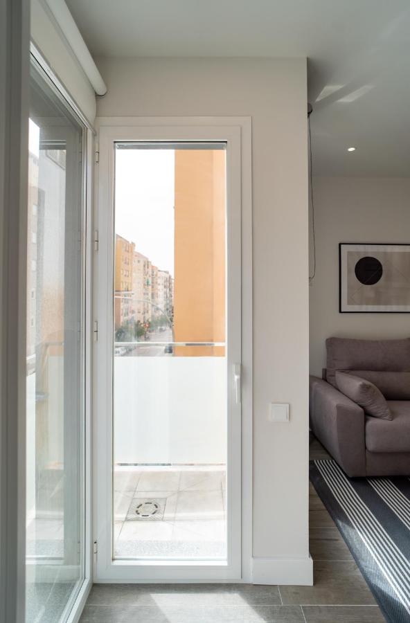 Aac Malaga - Apartamento Luminoso Y Nuevo, A 1,3Km Del Centro De 马拉加 外观 照片