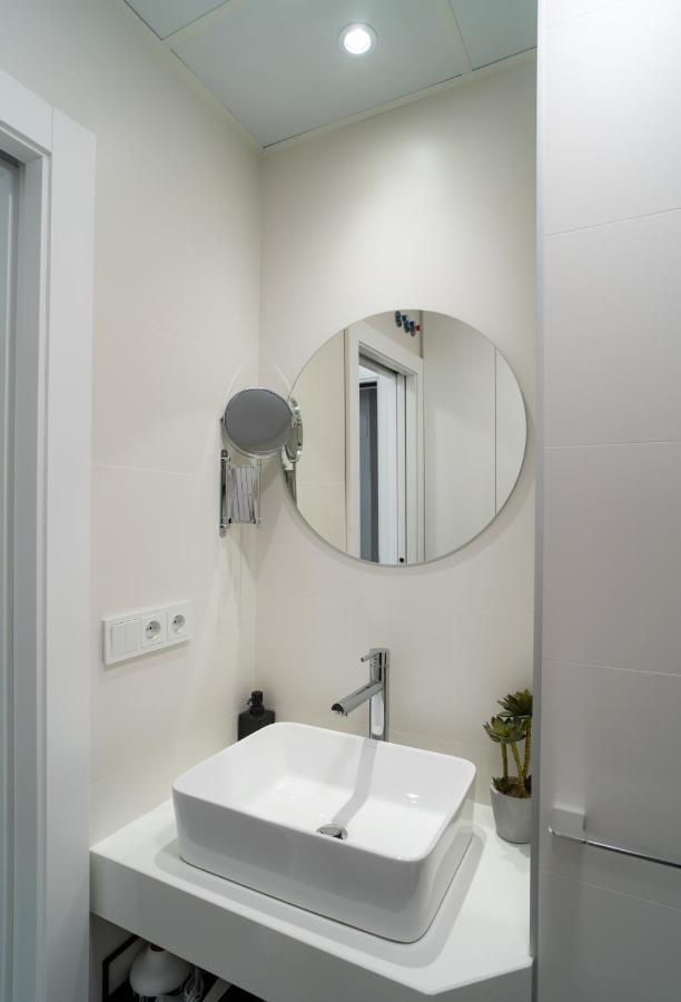 Aac Malaga - Apartamento Luminoso Y Nuevo, A 1,3Km Del Centro De 马拉加 外观 照片